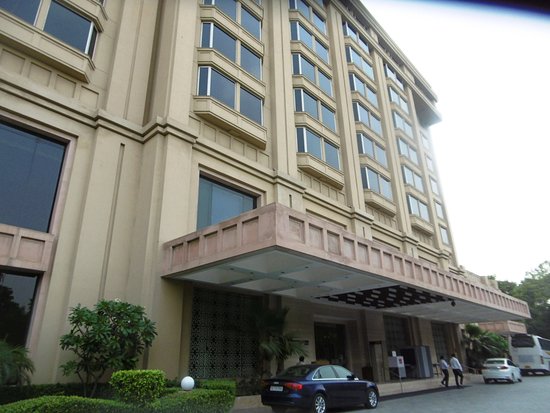 The Metropolitan Hotel & Spa Escorts New Delhi